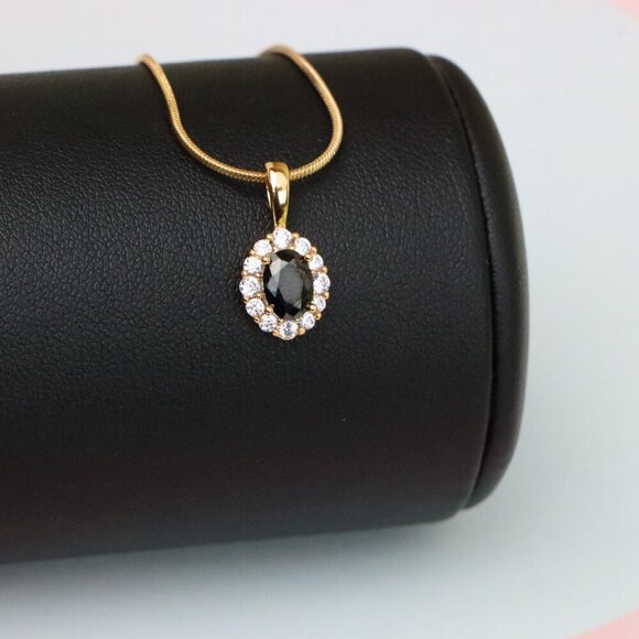 "Black Oval Pendant with Sparkling Halo in Gold-Plated Brass Setting, XPPT1814 - Picture 5 of 13